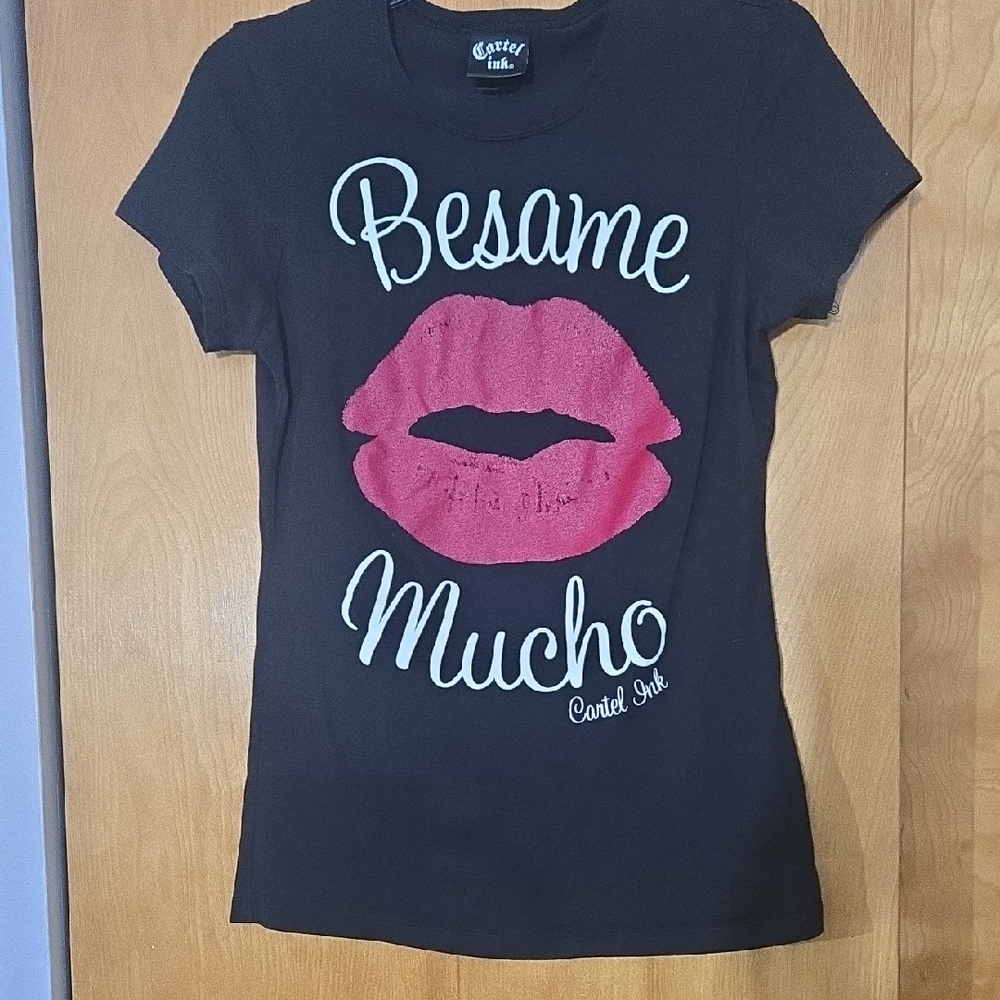 Besame Mucho Black Short-Sleeve Tee with Pink Lip Graphic